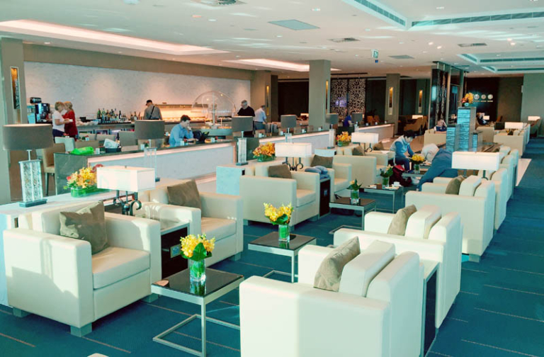 Emirates reopens Sydney, Melbourne and Perth lounges