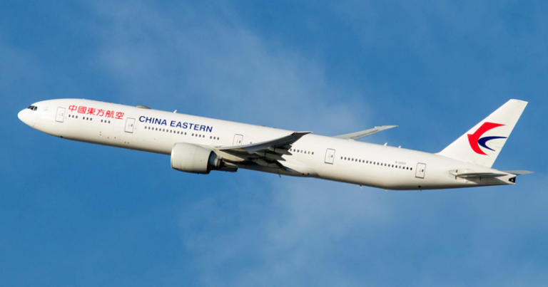 Qantas enables online award seat bookings with partner China Eastern Airlines