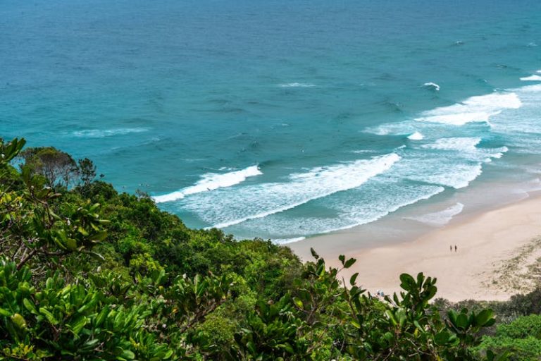 Qantas, Virgin launch new routes for holidays by the sea