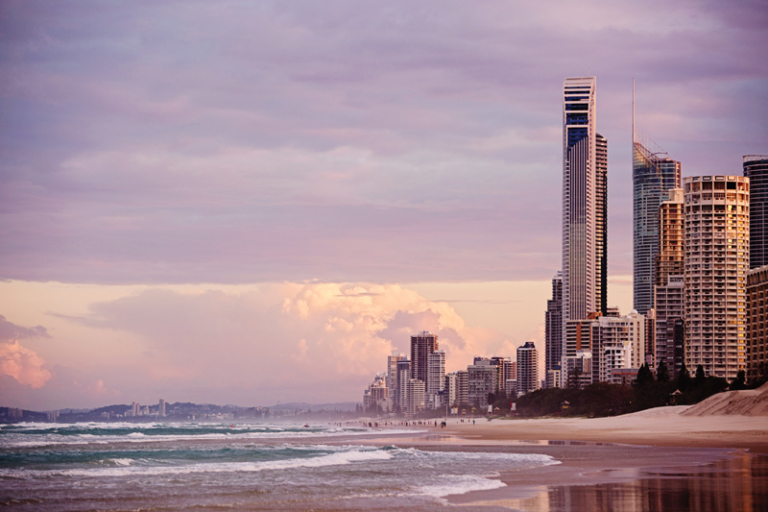 Earn 10,000 Bonus Qantas Points on Gold Coast Holiday Packages