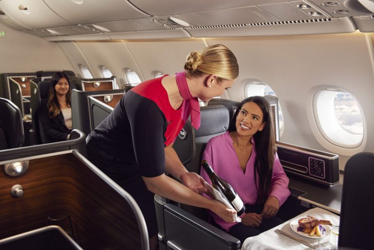 Get a guaranteed slice of 30 million Qantas Points through Woolworths